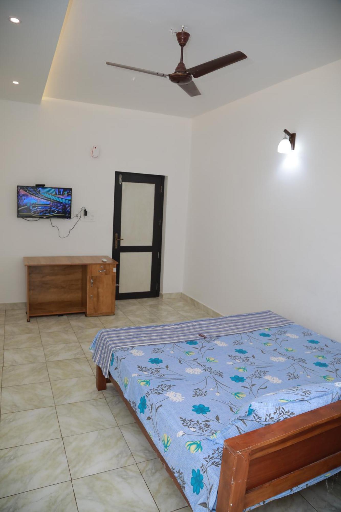 Thekkumpuram Tourist Home Malappuram Exteriör bild