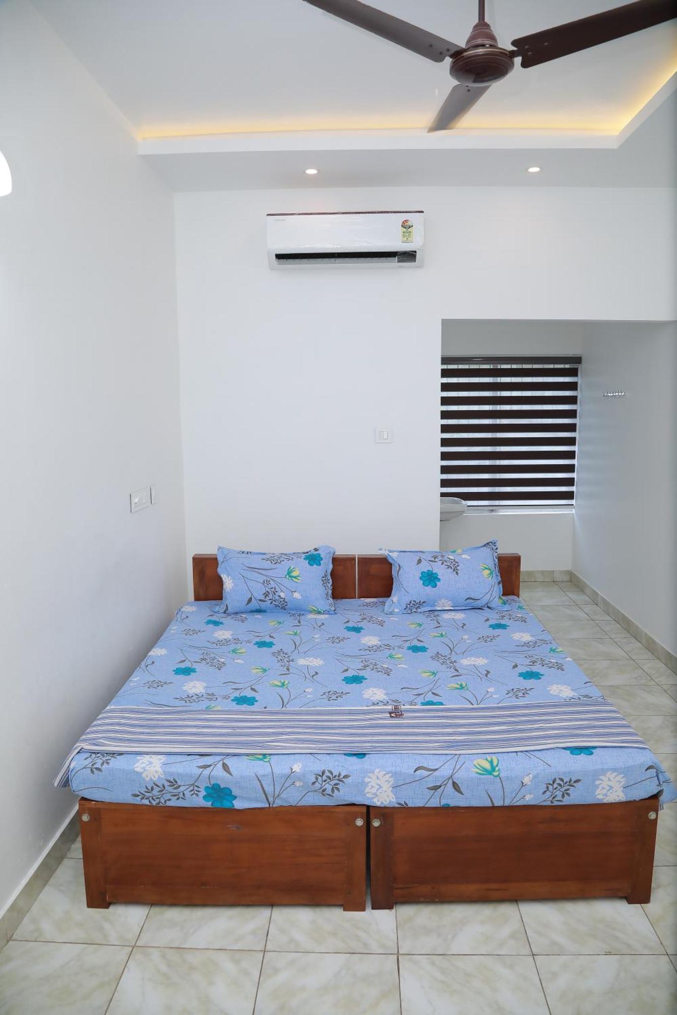 Thekkumpuram Tourist Home Malappuram Exteriör bild