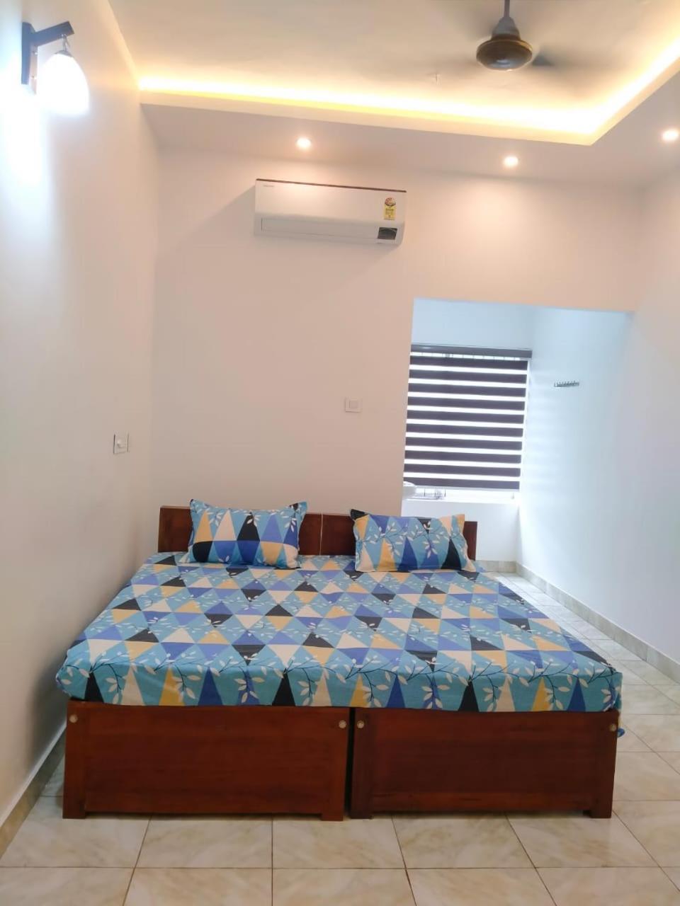 Thekkumpuram Tourist Home Malappuram Exteriör bild