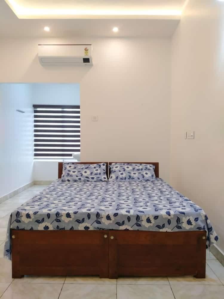Thekkumpuram Tourist Home Malappuram Exteriör bild